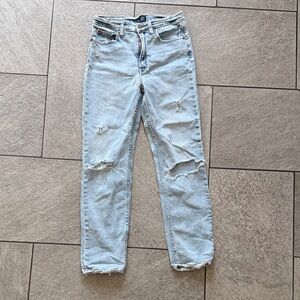 ❣️❣️GAP Light Blue Straight Leg Jeans